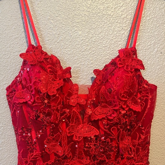 Red V Neck Sleeveless Glitter Corset Laced Back Slit Prom Dress Sequins- XSmall - Picture 3 of 7